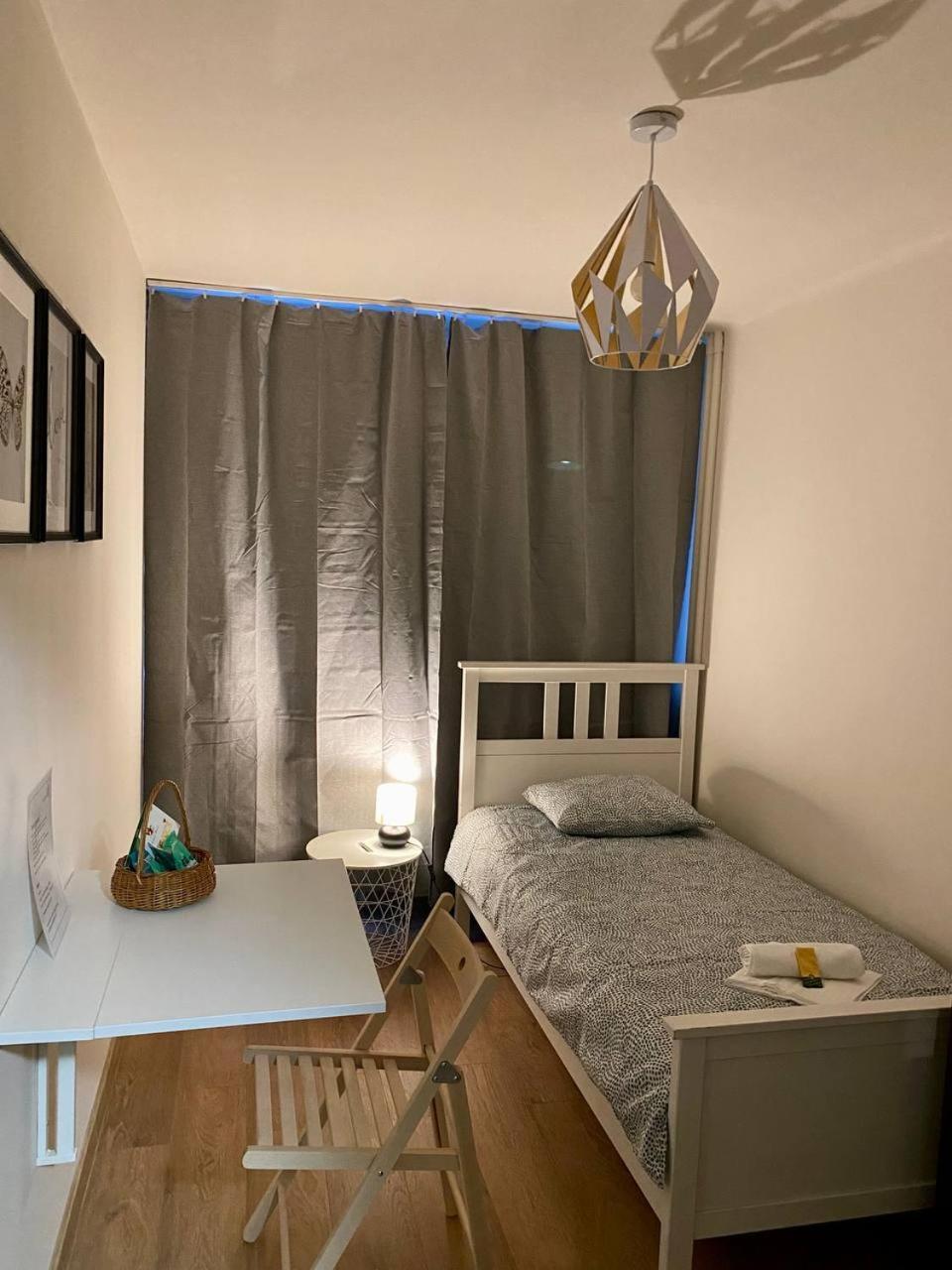 Halby Rooms In The Very Center Of วอร์ซอ ภายนอก รูปภาพ