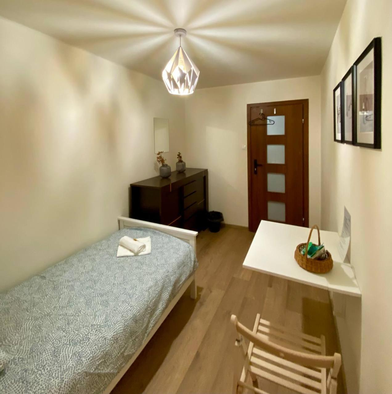 Halby Rooms In The Very Center Of วอร์ซอ ภายนอก รูปภาพ