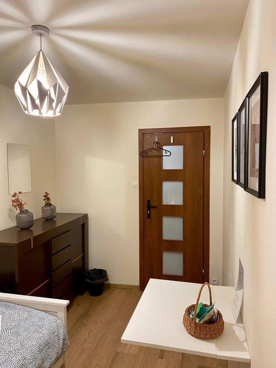 Halby Rooms In The Very Center Of วอร์ซอ ภายนอก รูปภาพ
